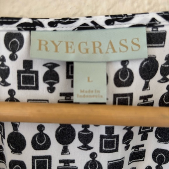 Ryegrass Womens Black White Peplum Blouse Perfume Bottle Print Size Large - Picture 5 of 10